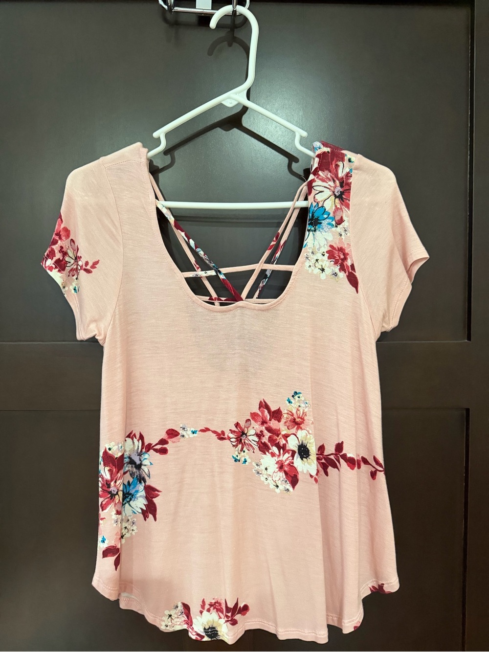 Buckle Pink Floral Crisscross-Back Short Sleeve Top